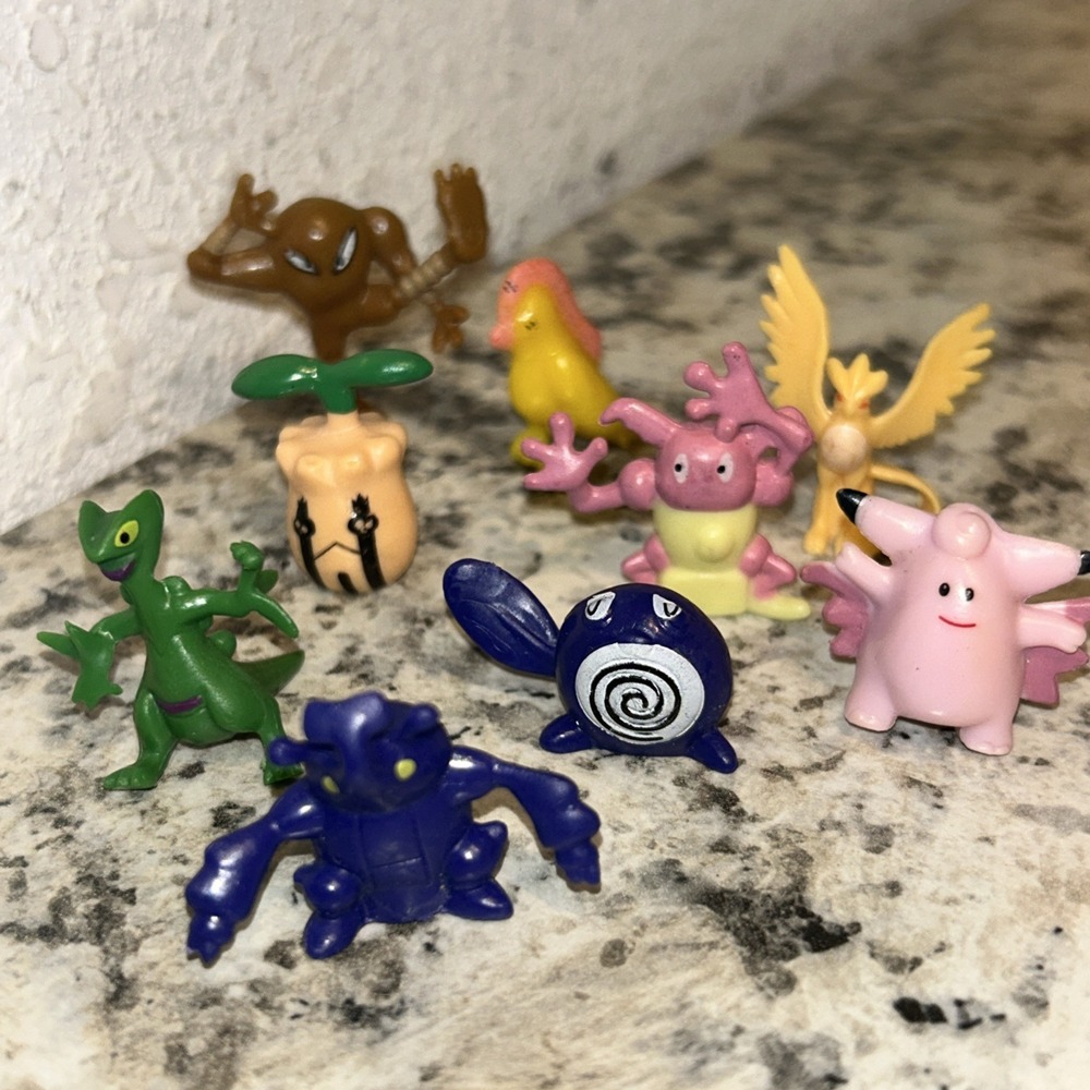 Vintage RL‎ Pokemon 1" Mini Figure Anime figure Toy Lot nintendo gumball H1